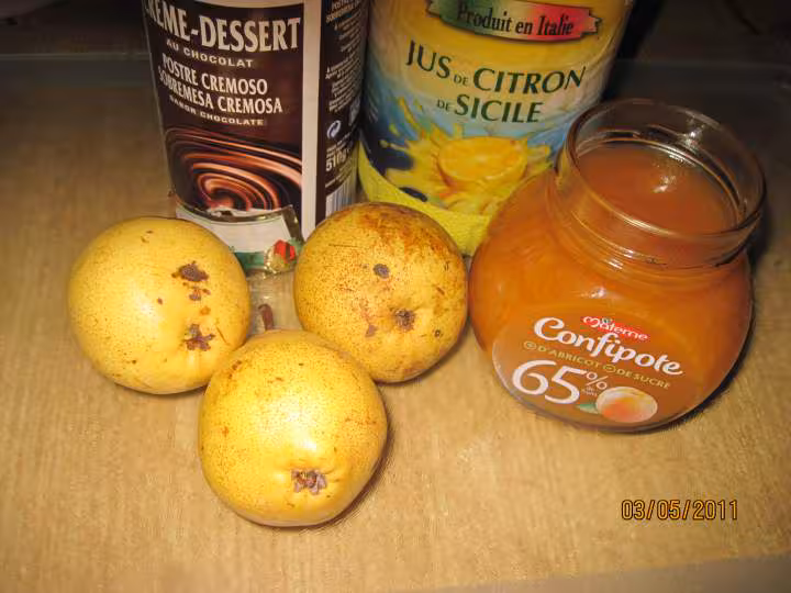Coupes de poires a la confipote et chocolat