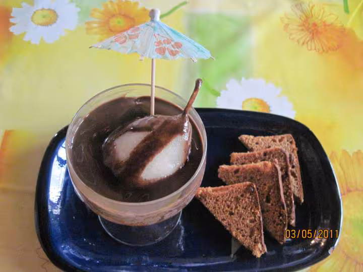 Coupes de poires a la confipote et chocolat