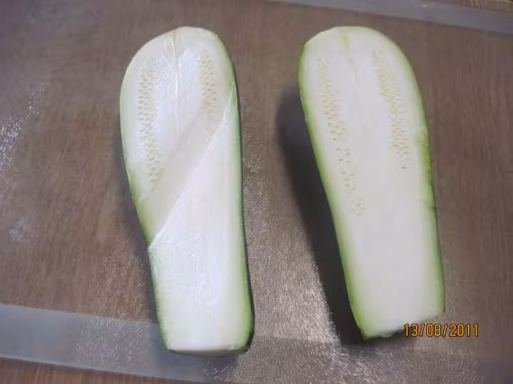 Courgettes farcies au poisson et anchois