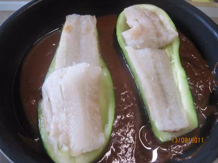Courgettes farcies au poisson et anchois