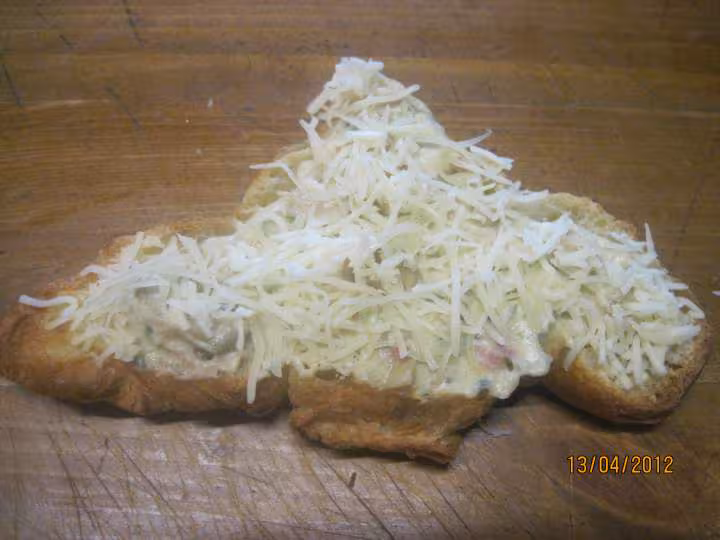 Croissants fourres jambon champignons en sauce