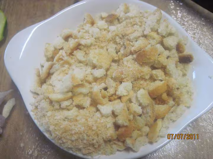 Crumble sale aux escalopes de jambon aux legumes de saison