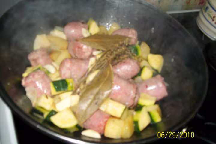 Cubes de legumes aux saucisses de toulouse