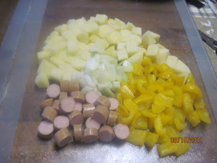 Cuisiner des restes oignon poivron saucisses