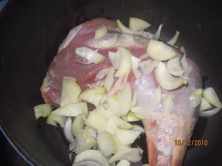 Cuisse de dinde aux legumes et chataignes