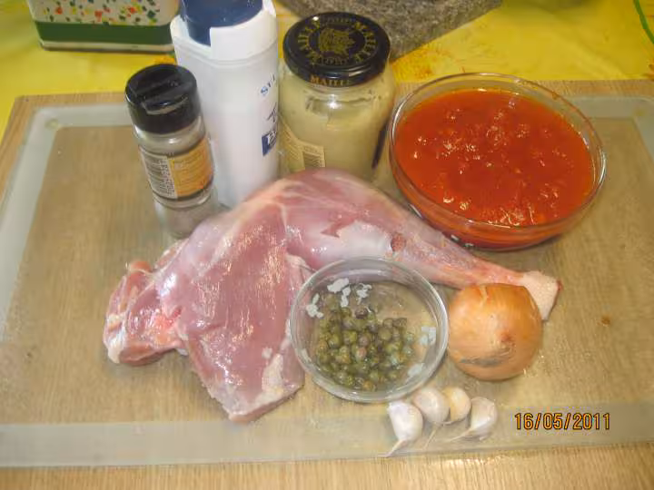 Cuisse de dinde en sauce tomate capres