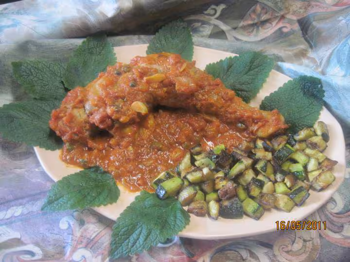 Cuisse de dinde en sauce tomate capres