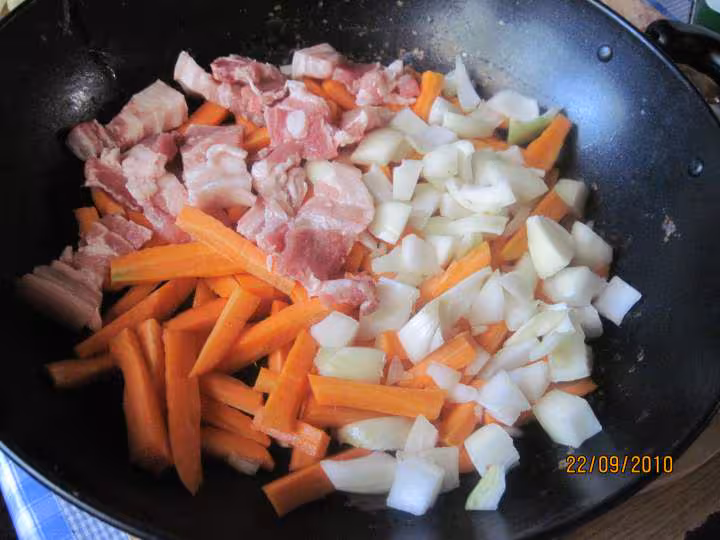 Cuisses de canard aux carottes amp radis noirs