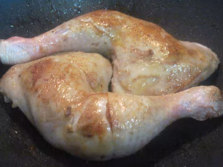 Cuisses de poulet a la ratatouille
