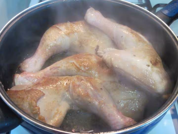 Cuisses de poulet a la ratatouille