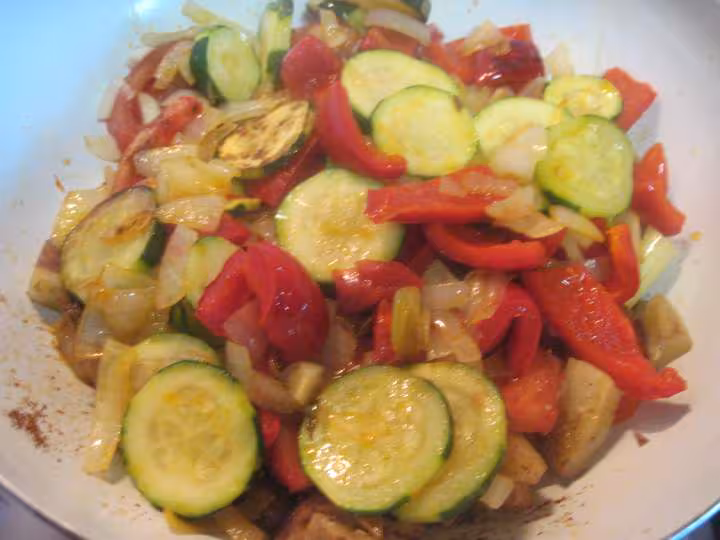 Cuisses de poulet a la ratatouille