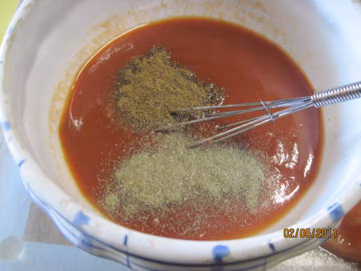 Cuisses de poulet en sauce tomate