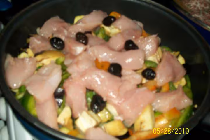 Des de poulet aux legumes de ratatouille