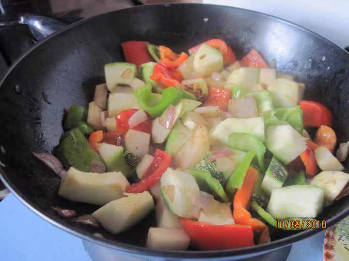 Des de viande de dinde au legumes varies wok