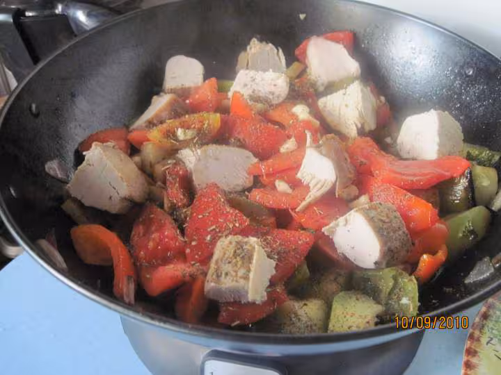 Des de viande de dinde au legumes varies wok