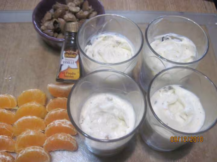 Dessert a la mascarone aux fruits sirop au speculoos