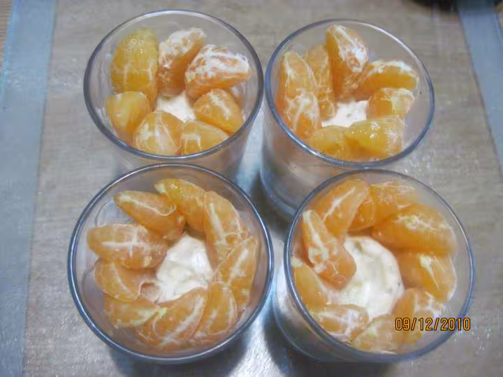 Dessert a la mascarone aux fruits sirop au speculoos