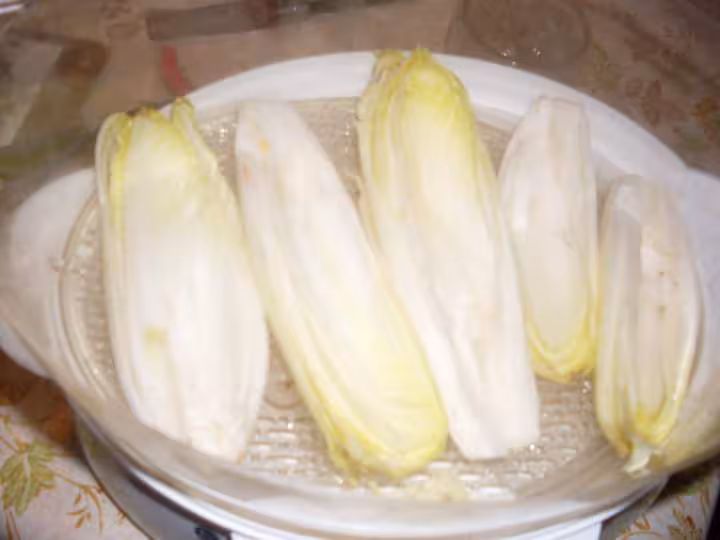 Endives farcies sauce tomates