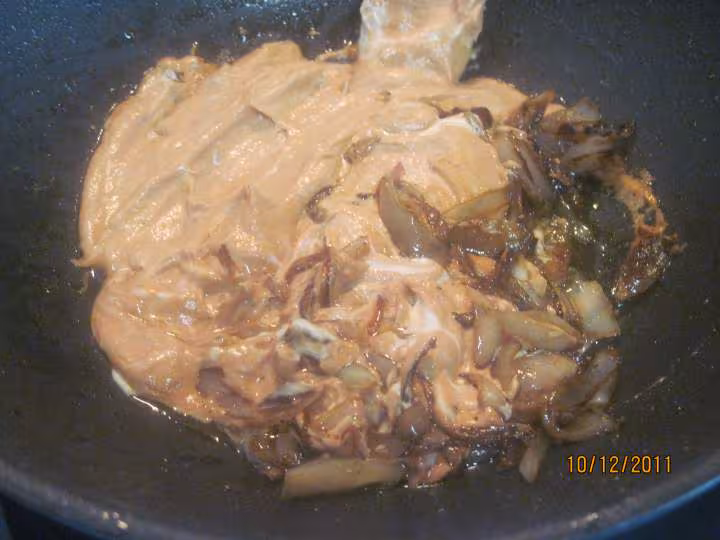 Escalopes de porc a la sauce rose aux olives