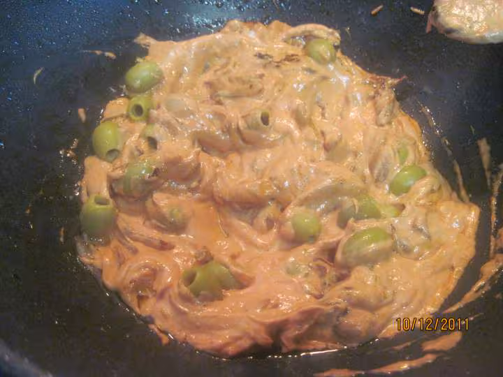 Escalopes de porc a la sauce rose aux olives