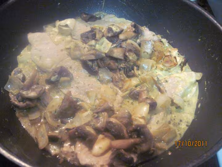 Escalopes de porc aux champignons a la creme fraiche
