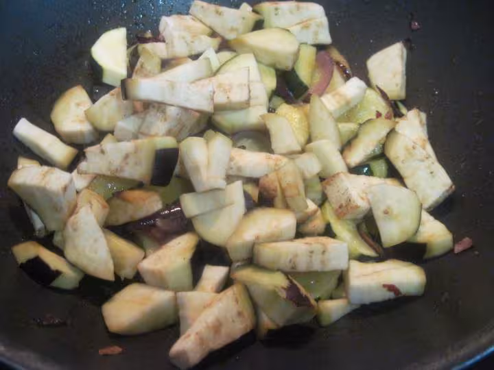Escalopes de porc une poeles de legumes