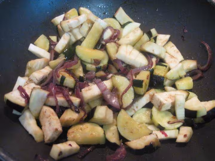 Escalopes de porc une poeles de legumes
