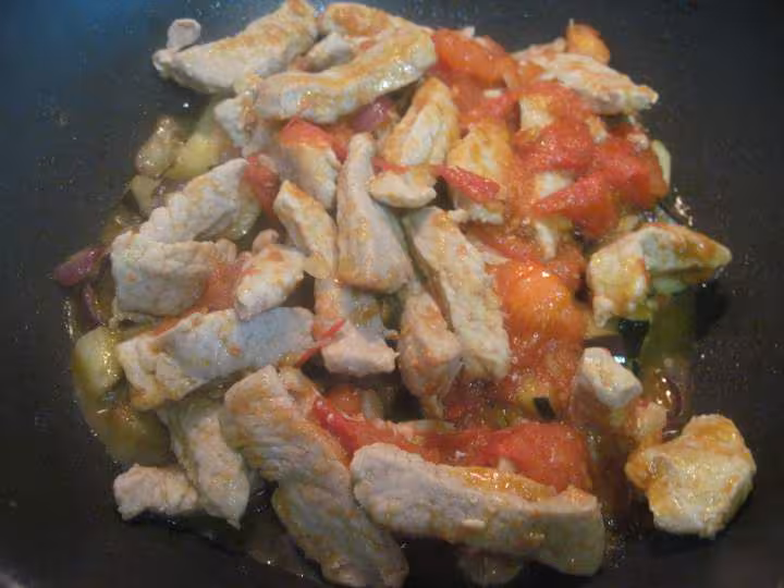 Escalopes de porc une poeles de legumes