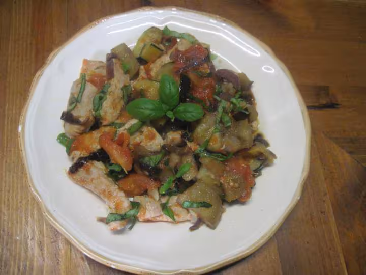Escalopes de porc une poeles de legumes