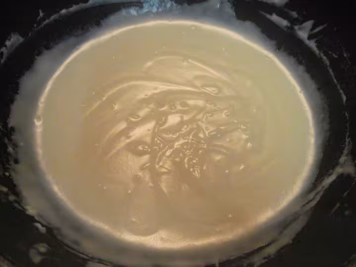 Escalopes de poulet a la sauce bechamel aux champignons