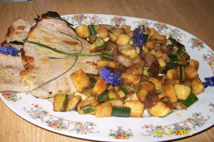 Escalopes de veau aux courgettes sautees