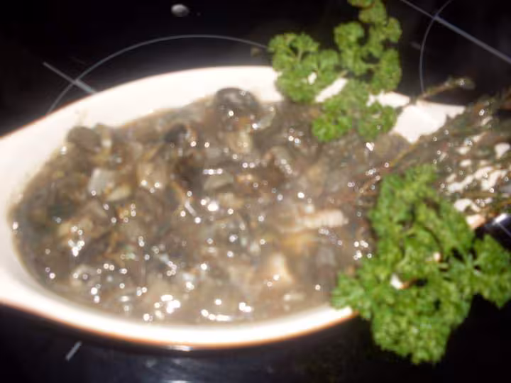 Escargots au vin rouge