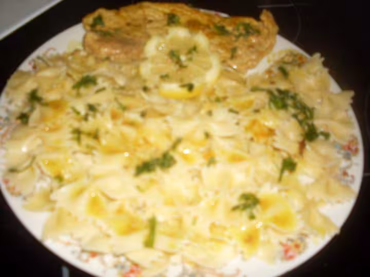Farfalles amp escalopes sauce colombo