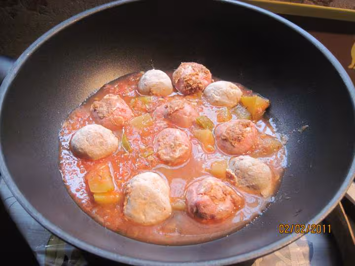 Farfalles aux boulettes de viande