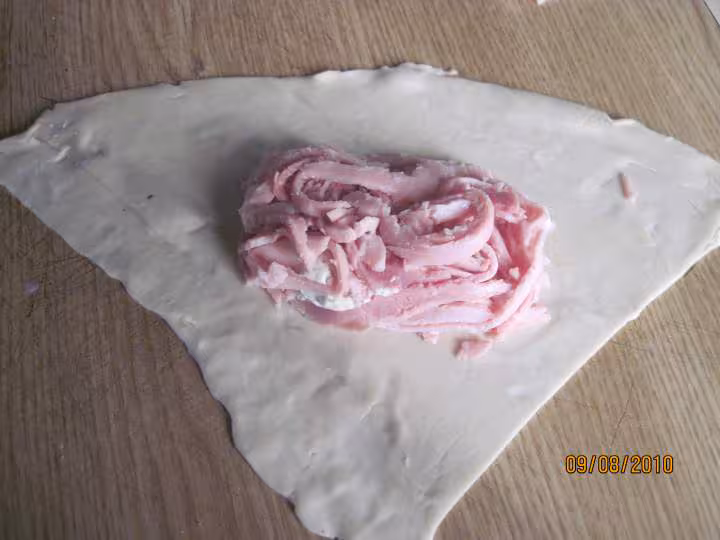 Feuilletee au jambon fromage