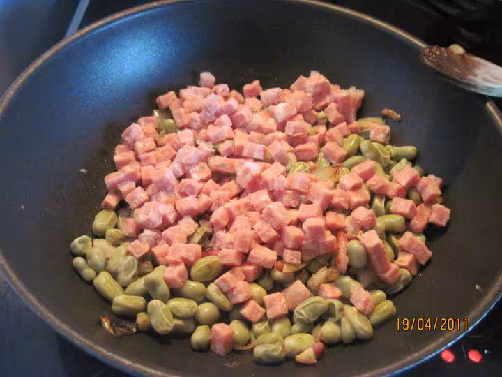 Feves aux des de jambon