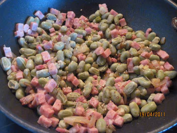 Feves aux des de jambon