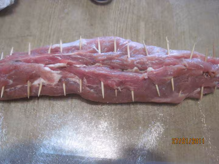 Filet mignon au rillette de porc olives noires