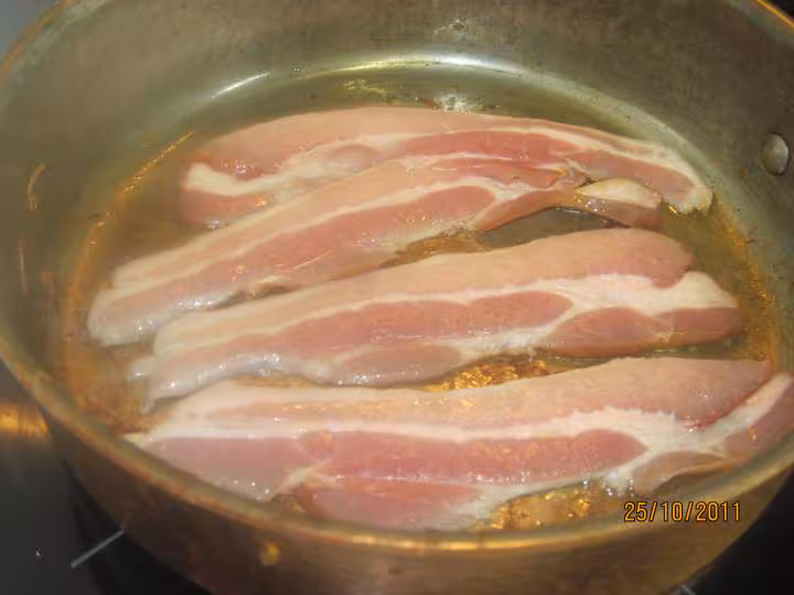 Filet mignon de porc au lard fume en feuilletee