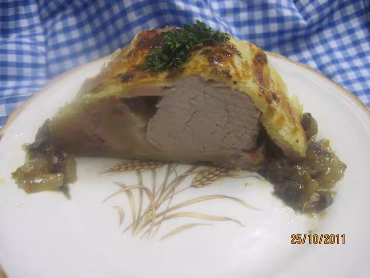 Filet mignon de porc au lard fume en feuilletee