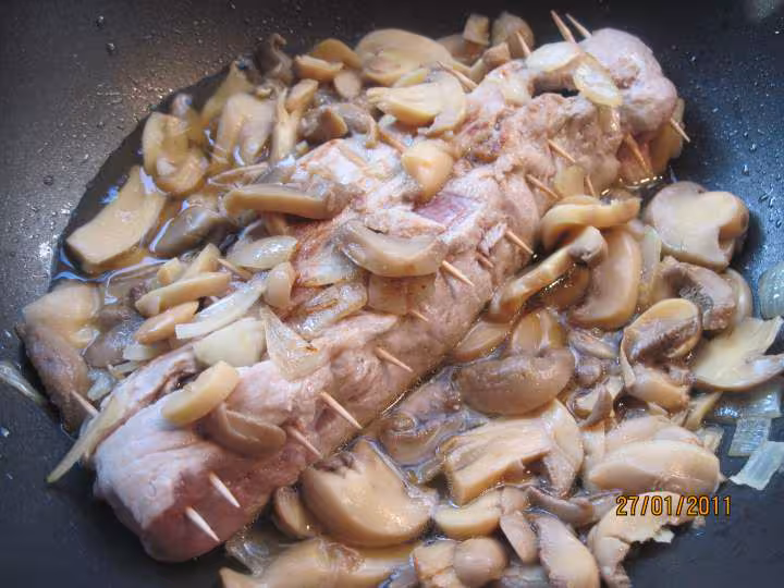 Filet mignon farci au rillette de porc olives noires