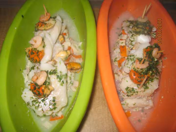Filets de poisson aux crustaces au mo en papillotes