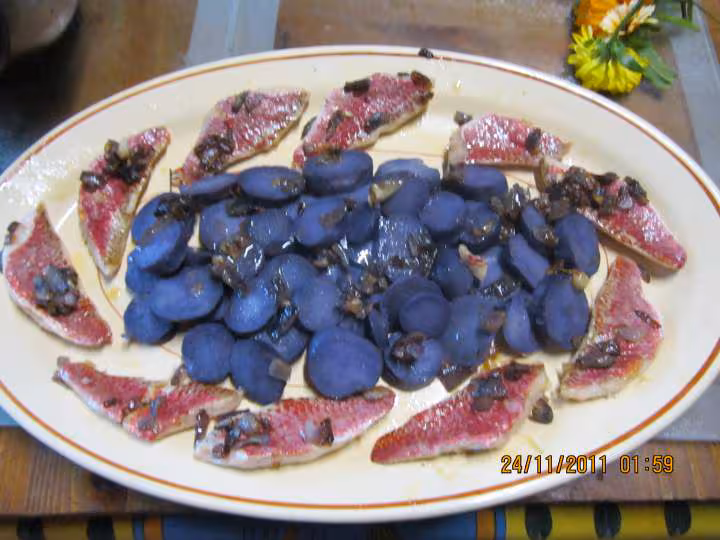 Filets de poisson rouget aux vitelottes