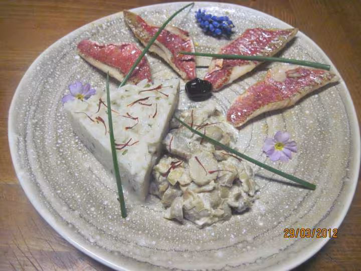 Filets rouget barbet aux champignons en sauce