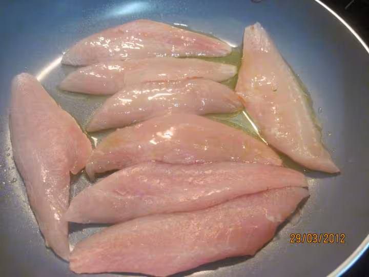 Filets rouget barbet aux champignons en sauce