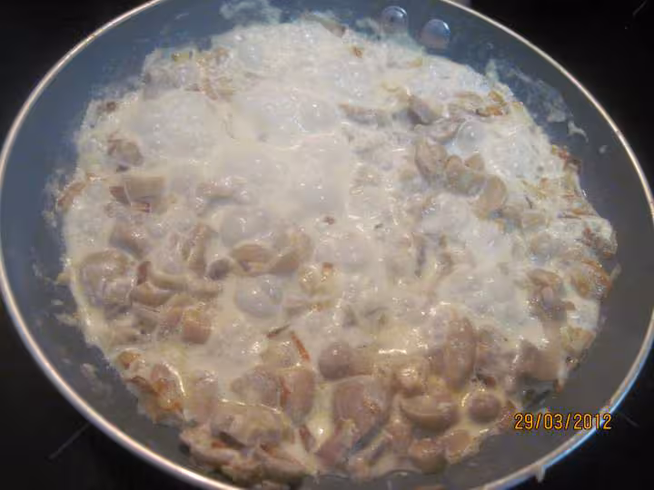 Filets rouget barbet aux champignons en sauce