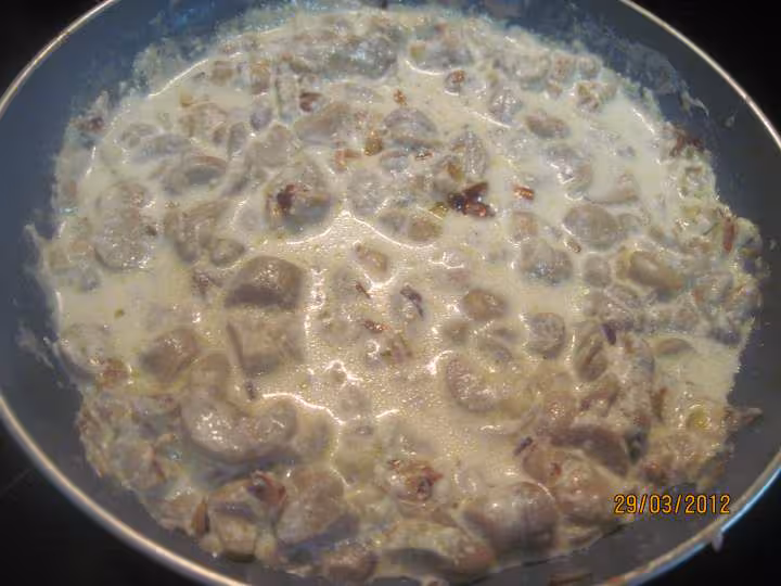 Filets rouget barbet aux champignons en sauce