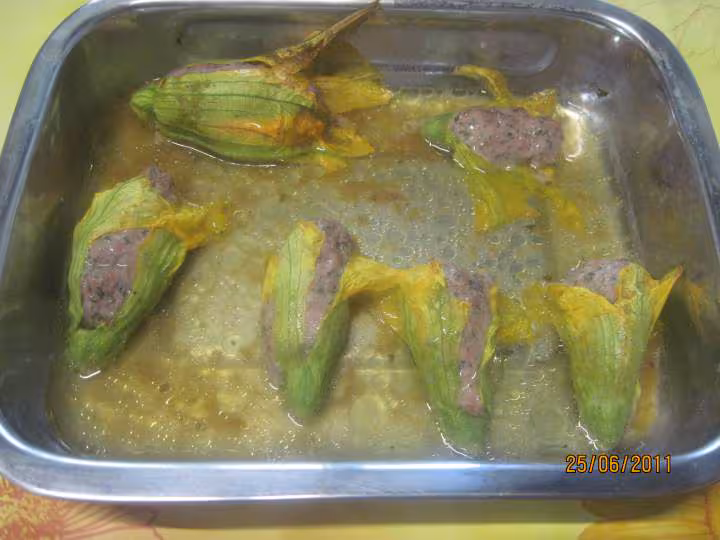 Fleurs de courgettes farcies