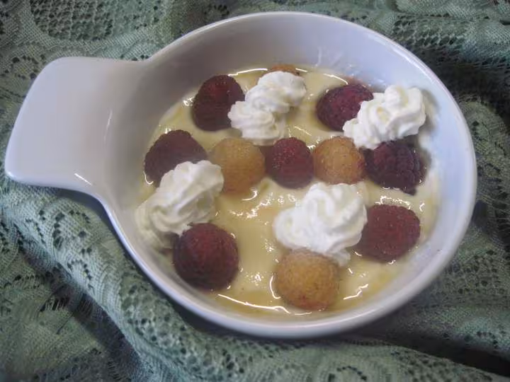 Fromage blanc aux framboises amp chantilly