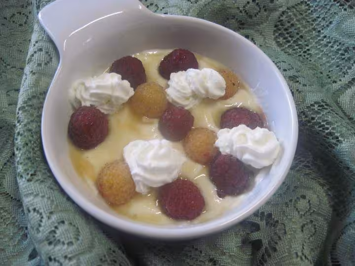 Fromage blanc aux framboises amp chantilly